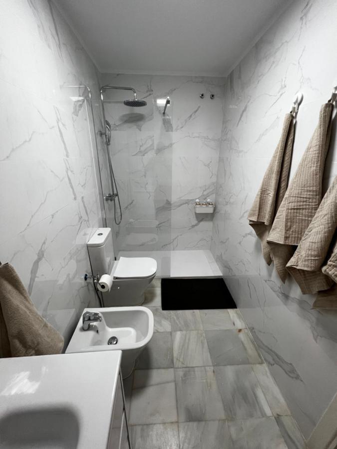 Synergy Apartment, 2 Bedroom, City Center By Namaste Elite Torremolinos Bagian luar foto